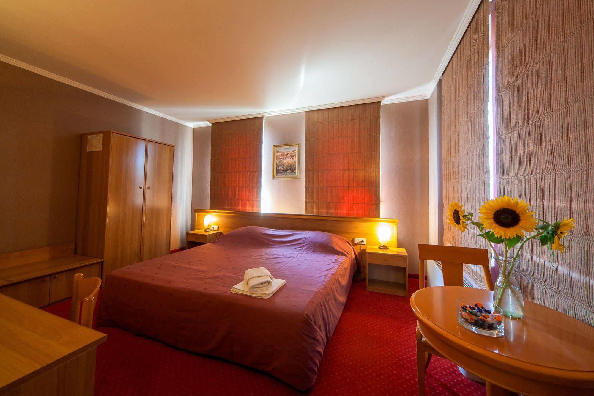 Hotel Alegro Veliko Tarnovo Exterior foto